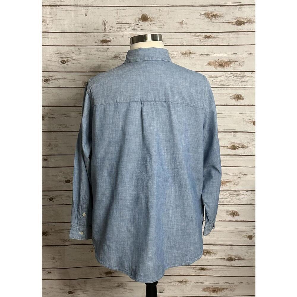 Levi's classic light blue cotton chambray Boyfriend Fit button-up shirt Size 2X - Picture 7 of 9